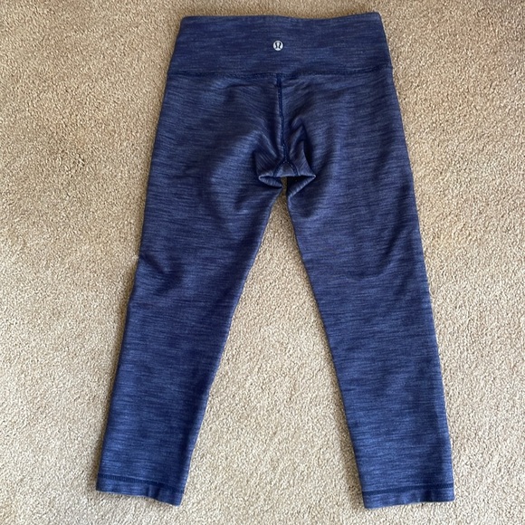 Lululemon capris 2 - Picture 2 of 4